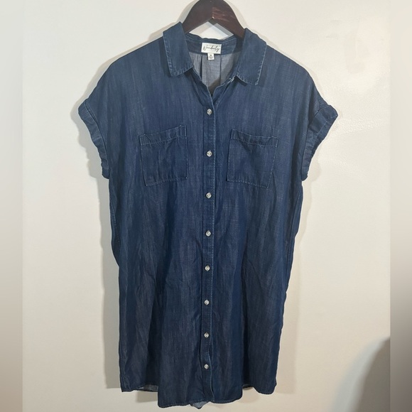 Wonderly Chambray Tunic Top Women’s Medium Blue Denim Shirt 100% Lyocell - Picture 1 of 9